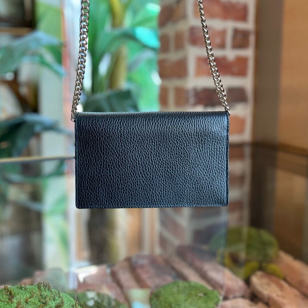 GUCCI Interlocking G Black Pebbled Leather Wallet on Chain - Picture 3 of 8